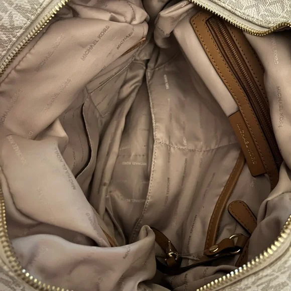 Michael Kors Cream and Brown Logo Shoulder Bag - Picture 3 of 12